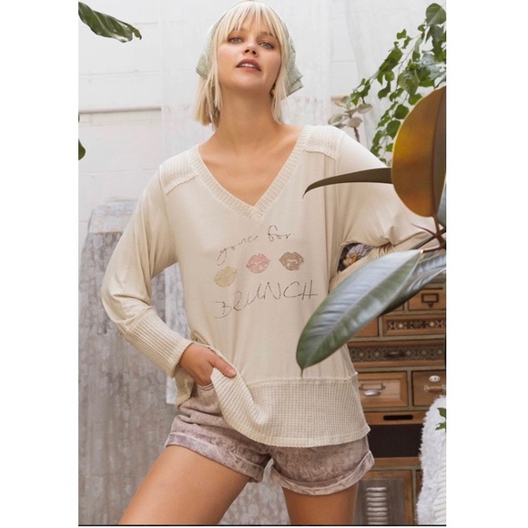 NWT POL Graphic Long Sleeve Tee - Picture 2 of 11